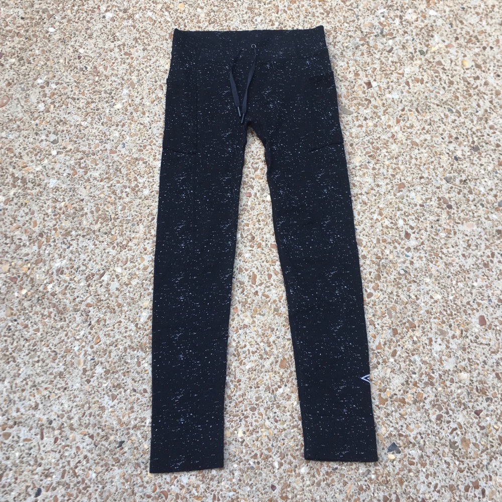 Girls large black and white legging